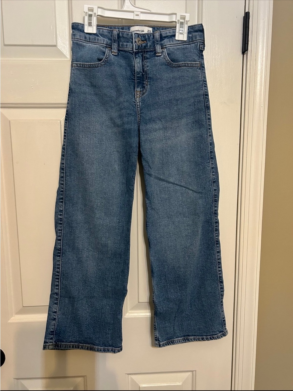 Abercrombie kids high rise wide leg jeans girls 11/12 short